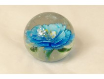 Sulfure presse-papier cristal décor fleur bleue antique french XXème